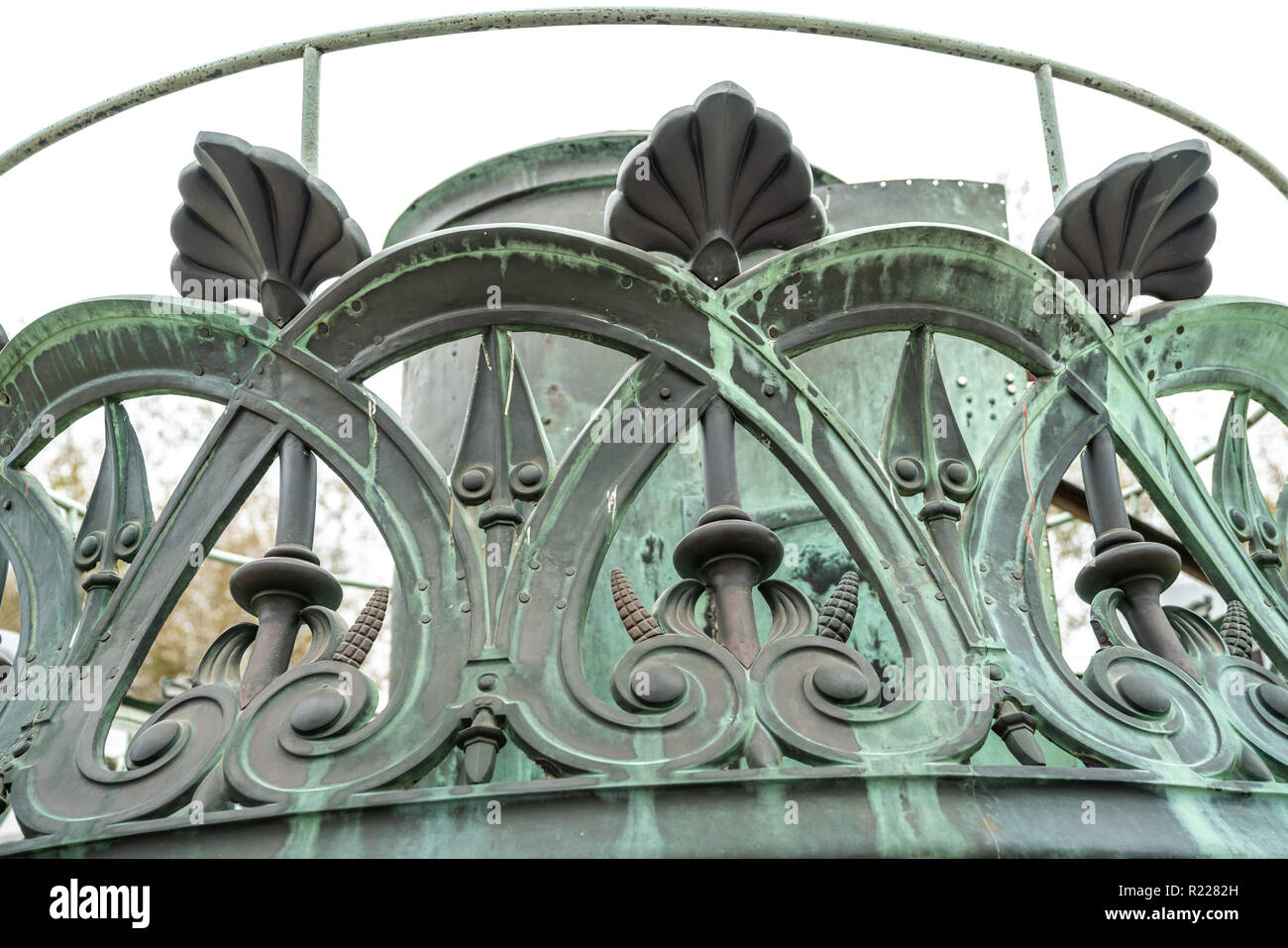 Statue of liberty torch balcony Fotos und Bildmaterial in hoher