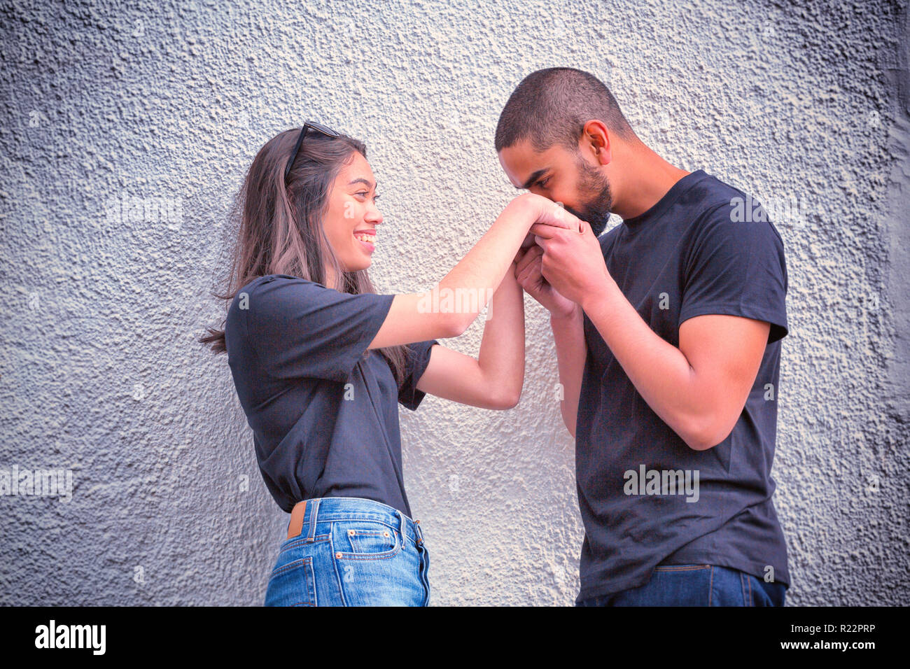 Hipster Paar mit blank t-shirts für Ihr Design Stockfoto