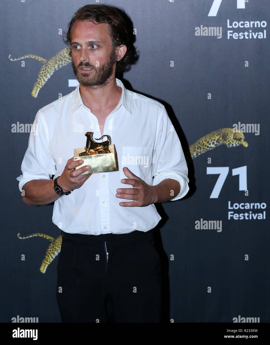 LOCARNO, Schweiz - 11.August 2018: Emmanuel Marre gewinnt den Goldenen Pardino für den besten internationalen Kurzfilm (Foto: Mickael Chavet) Stockfoto
