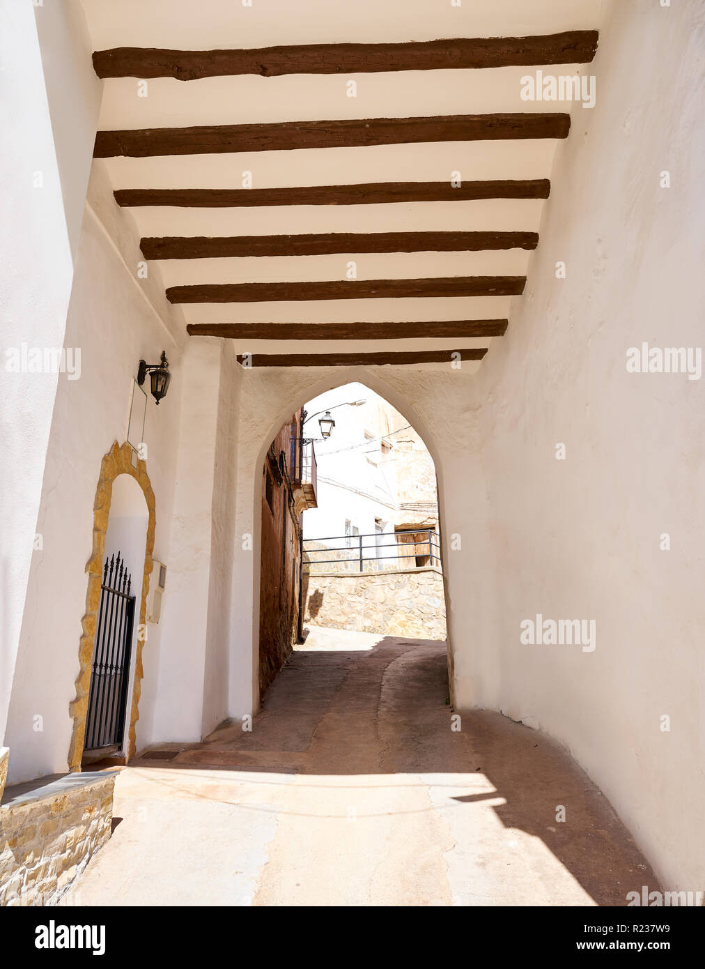Arcos de las Salinas arch in der Provinz Valencia in Spanien Stockfoto