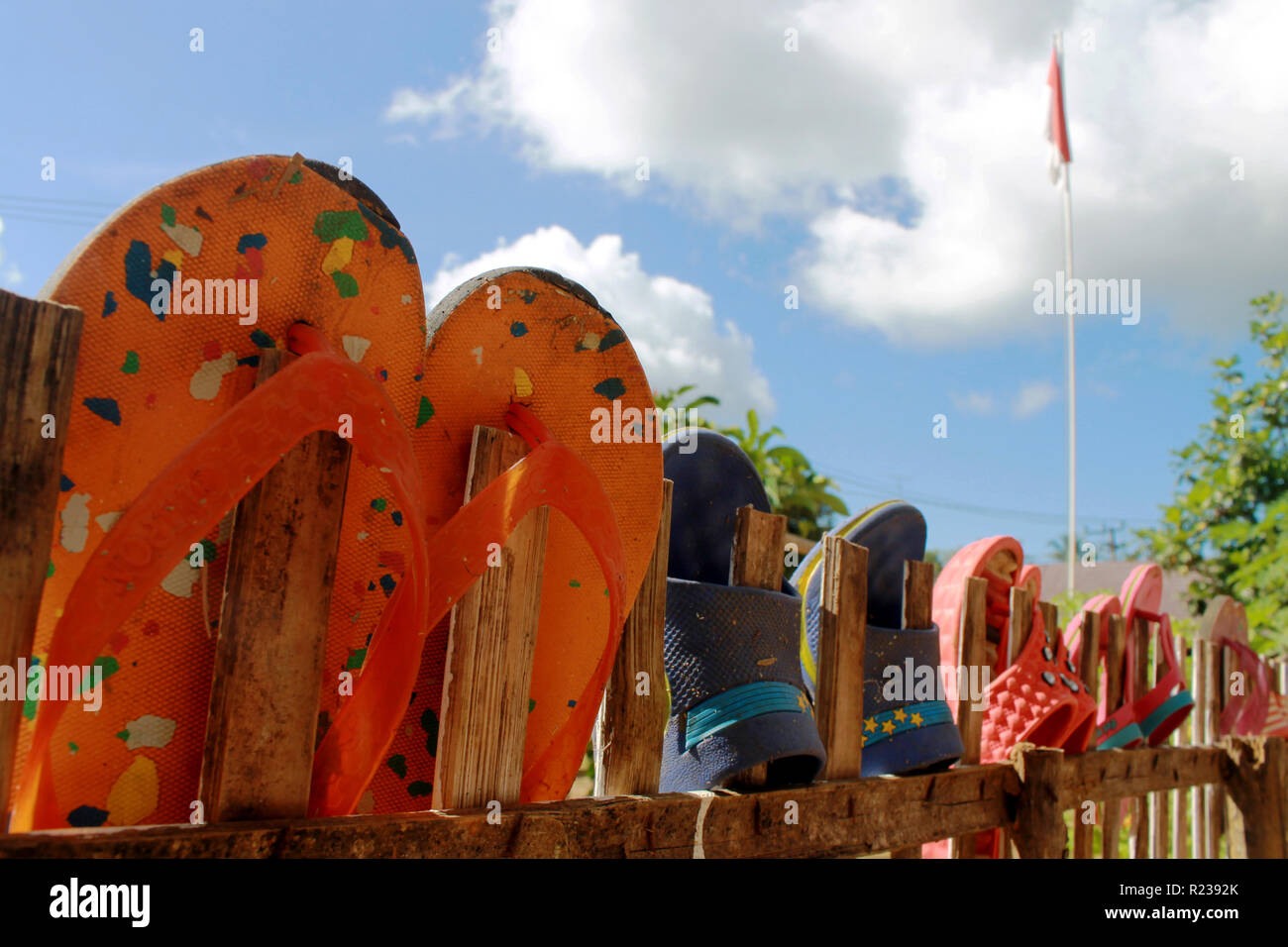 Sandale Kleiderbügel Stockfoto