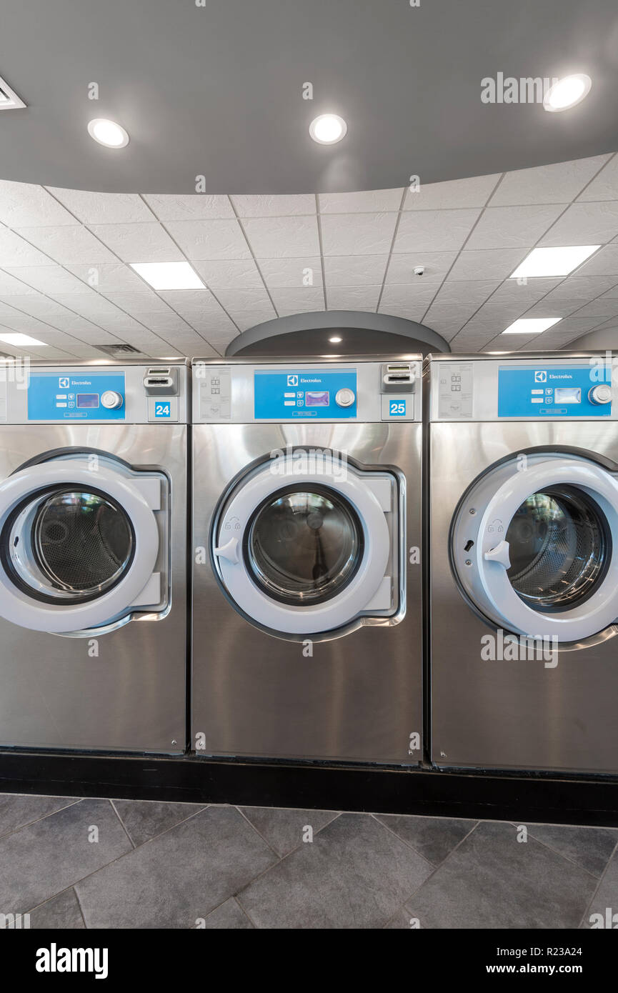Waschsalon Maschinen, USA Stockfoto