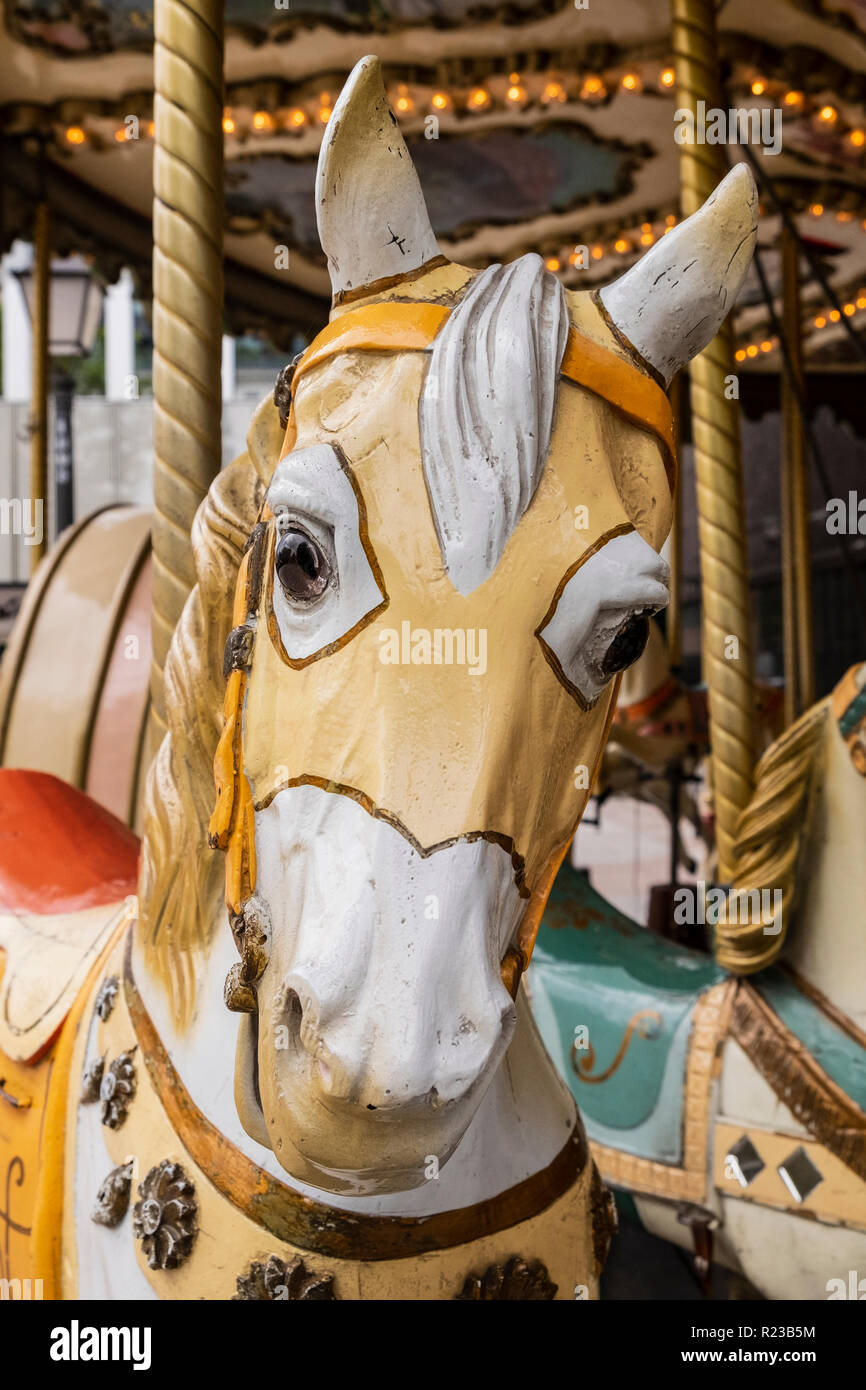 Merry go round Pferd, Karussell, Messegelände fahren Details, Stockfoto