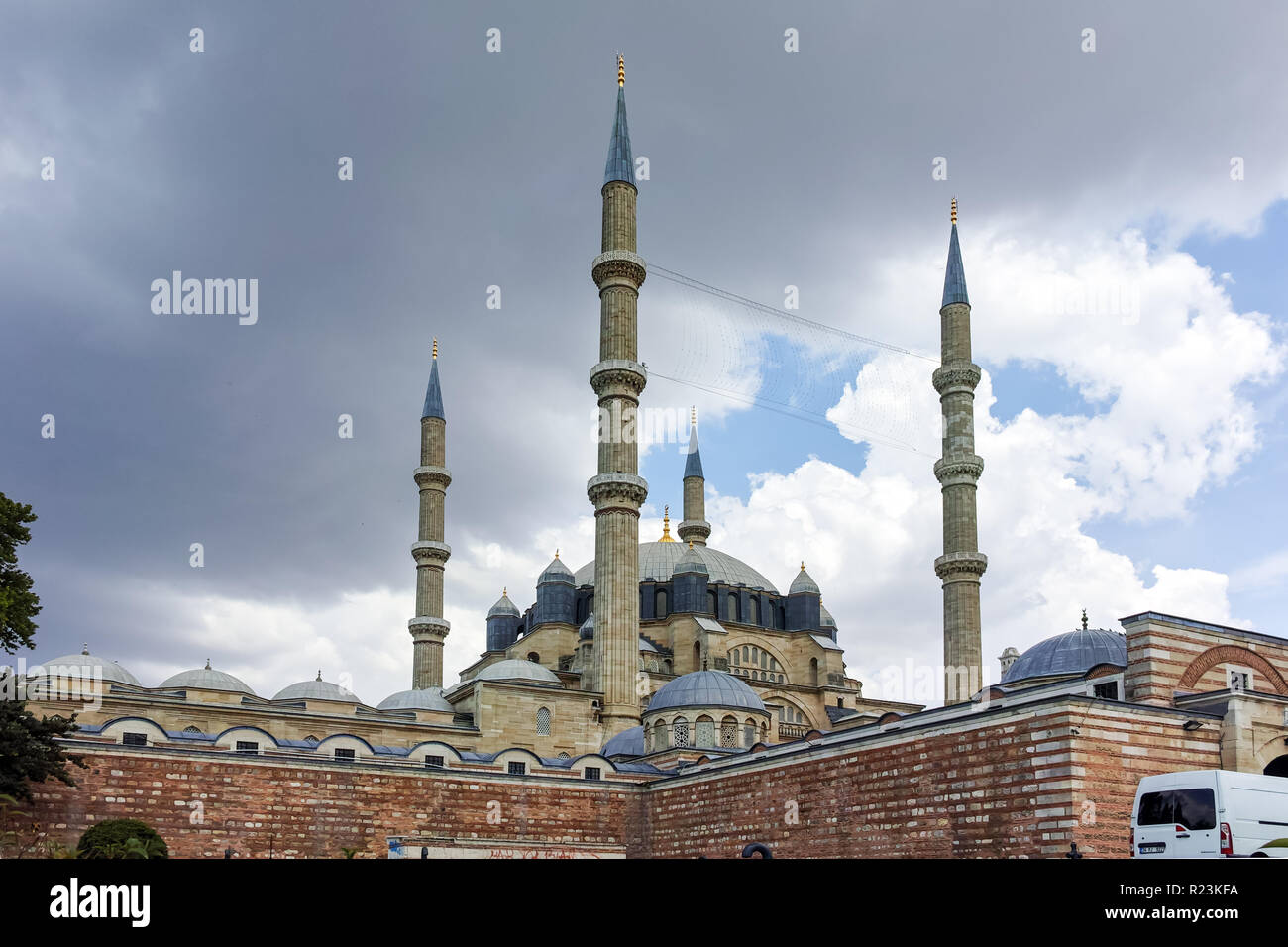 EDIRNE, Türkei - 26. MAI 2018: Außenansicht der Selimiye Moschee zwischen 1569 und 1575 in der Stadt Edirne gebaut, Osten Thrakien, Türkei Stockfoto