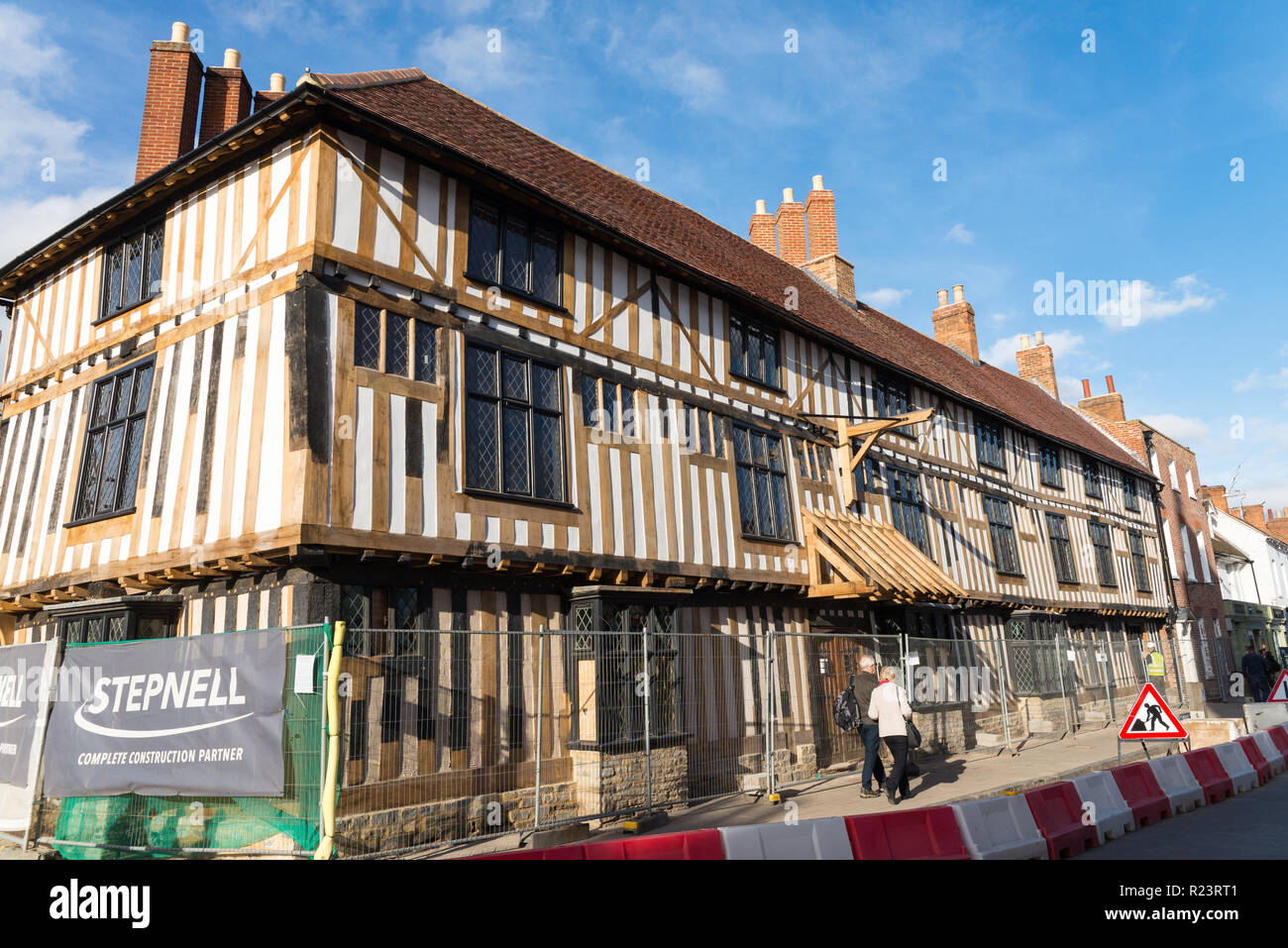 Hotel Indigo historischen Fachwerkhaus, die sich im vollen externen Restaurierung in Stratford-upon-Avon, Warwickshire Stockfoto