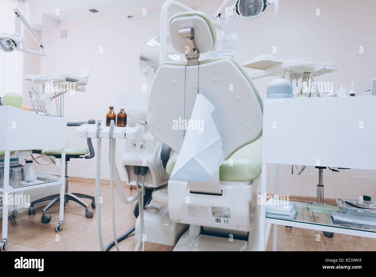 Innenraum der professionell ausgestatteten und modernen Design kleine