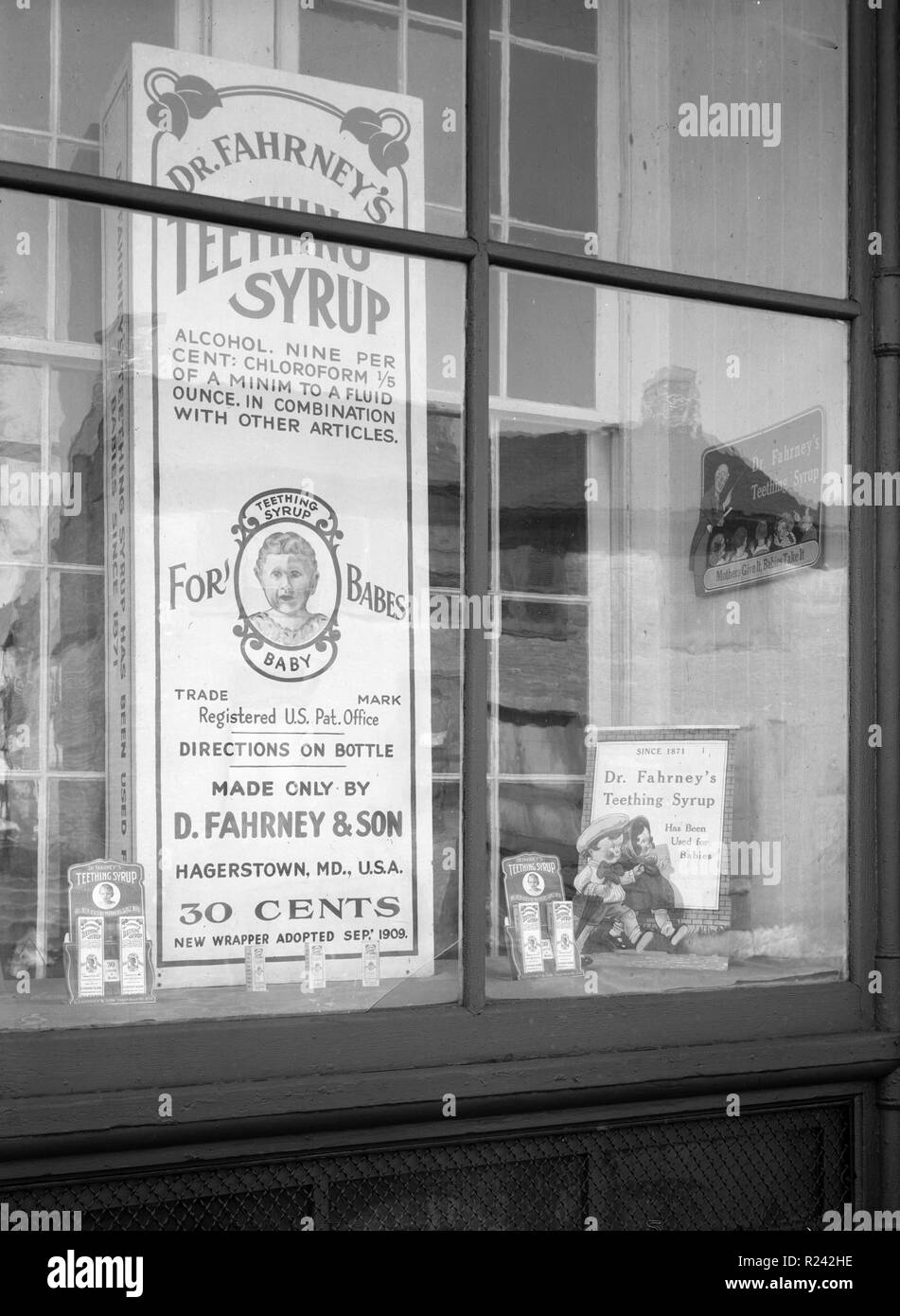 Patent-Medizin Shop. Hagerstown, Maryland 1937. Von Arthur Rothstein, 1915-1985 Stockfoto