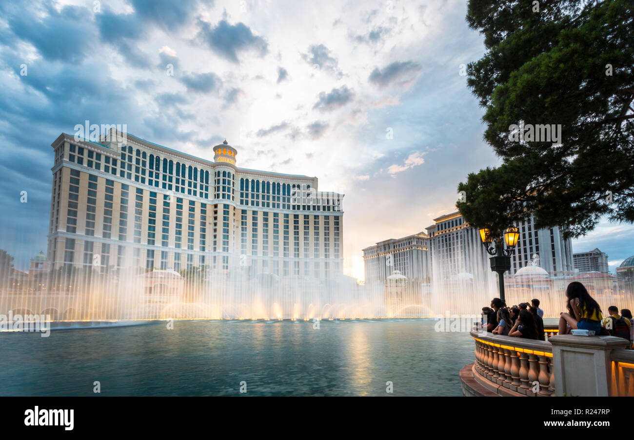 Blick auf den Springbrunnen des Bellagio, den Strip Las Vegas Boulevard, Las Vegas, Nevada, Vereinigte Staaten von Amerika, Nordamerika Stockfoto