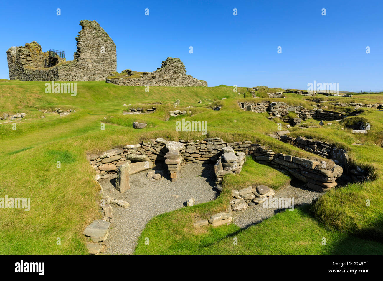 Jarlshof prähistorischen und nordischen Siedlung, 4000 Jahre alt, Sumburgh Head, Festland, Shetlandinseln, Schottland, Großbritannien, Europa Stockfoto