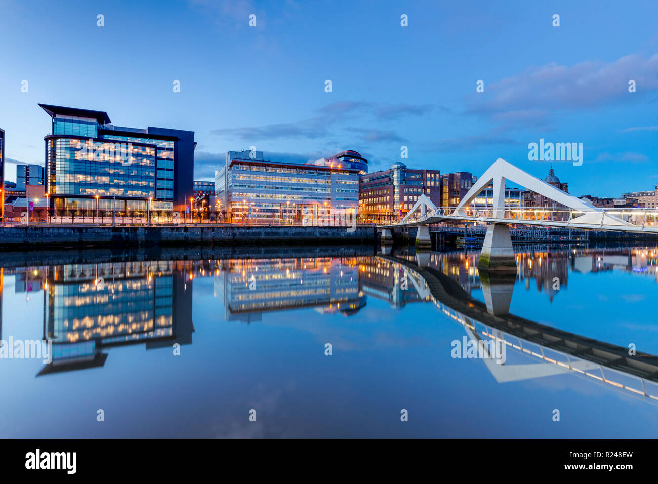 Squggily tradeston Bridge, Bridge, International Financial Services District, Glasgow, Schottland, Großbritannien, Europa Stockfoto