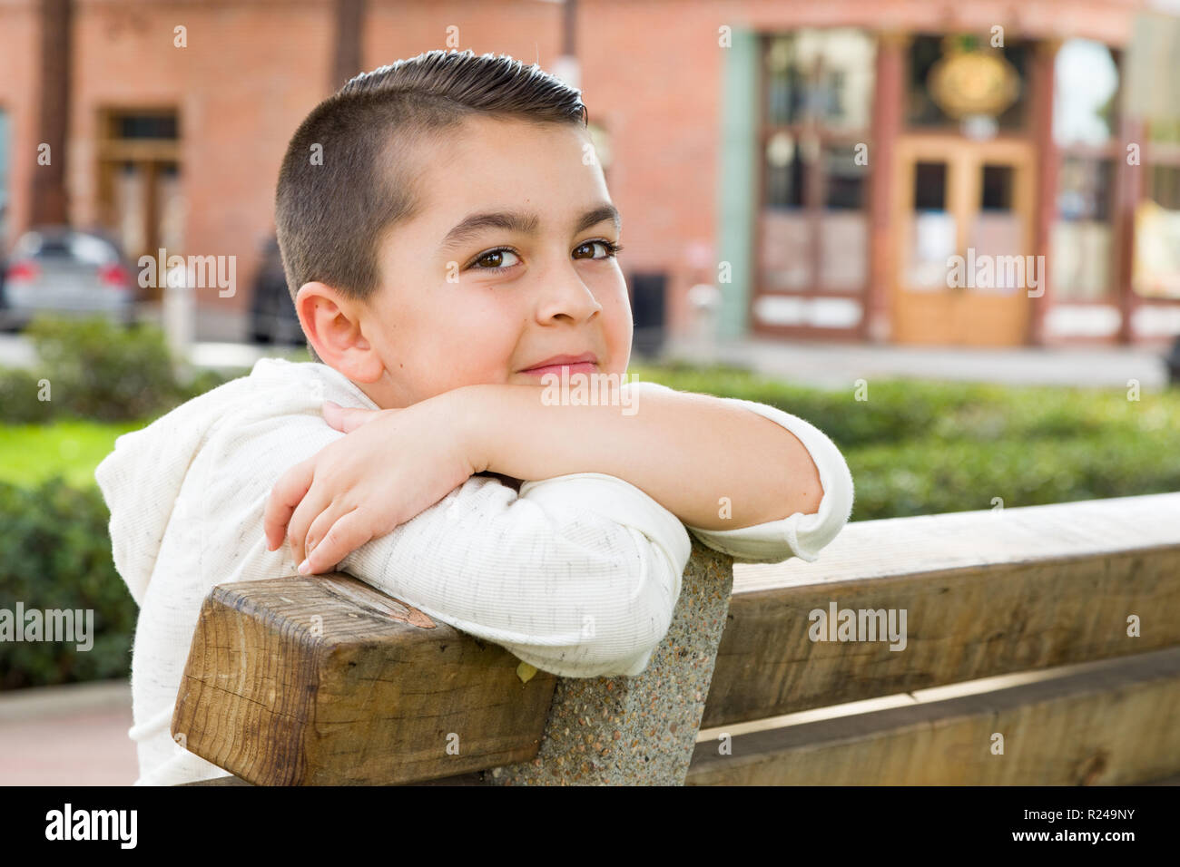 Portrait von gemischten Rennen Junge Hispanic und kaukasischen Jungen. Stockfoto