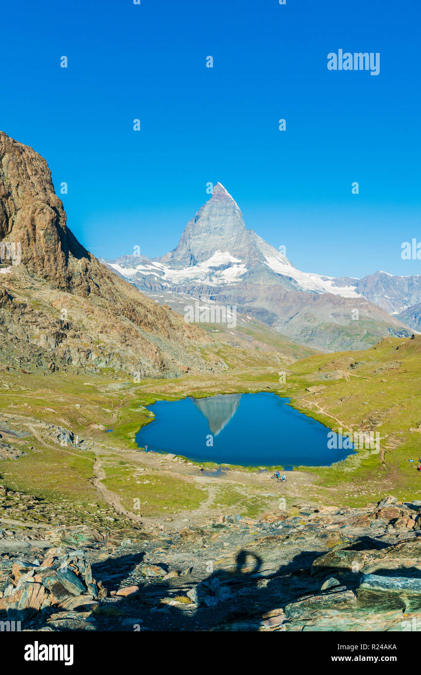 See Riffelsee mit dem Matterhorn im Hintergrund, Zermatt, Wallis, Schweizer Alpen, Schweiz, Europa Stockfoto