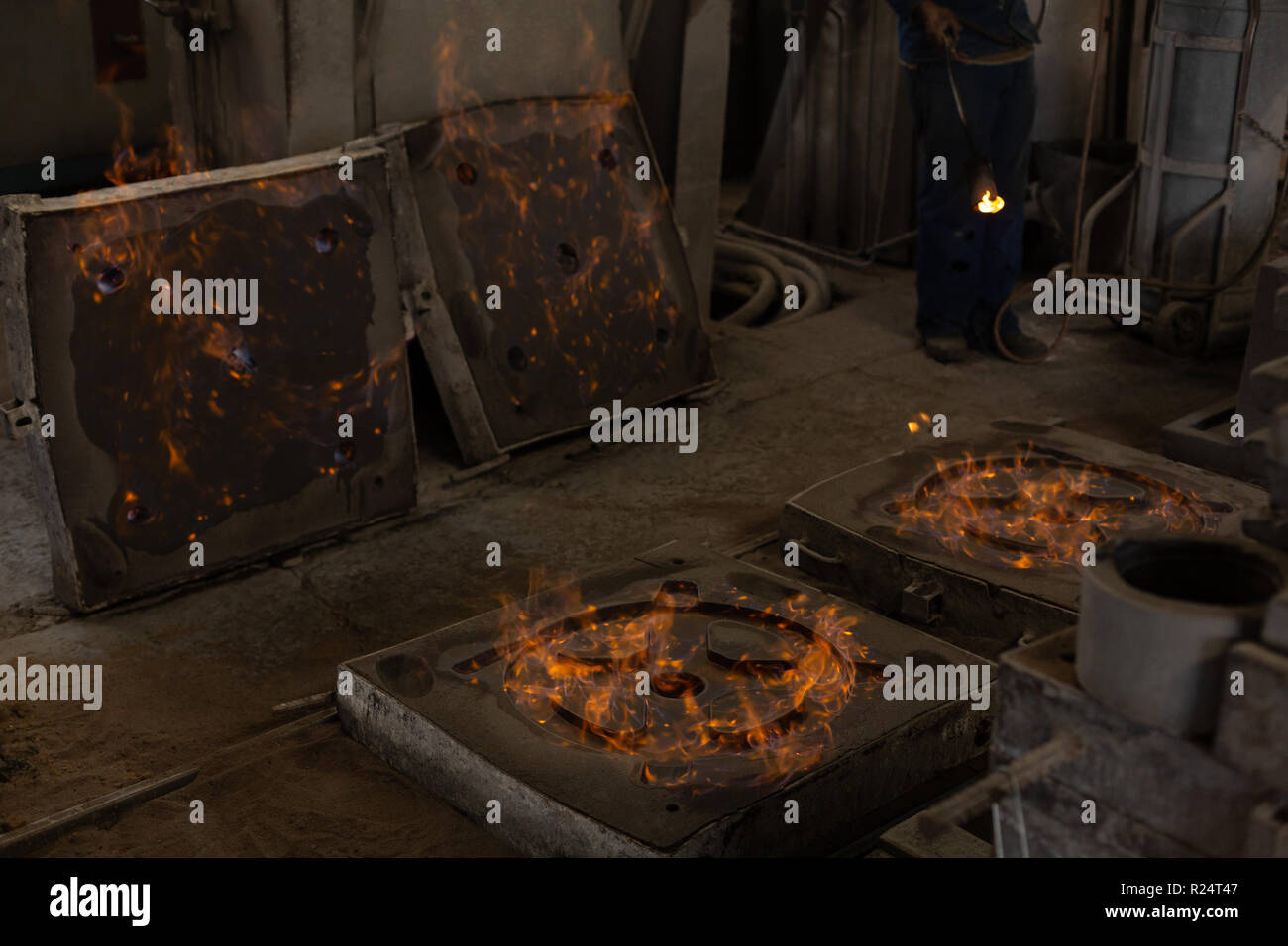 Hot Metal Castings in Formen Stockfoto