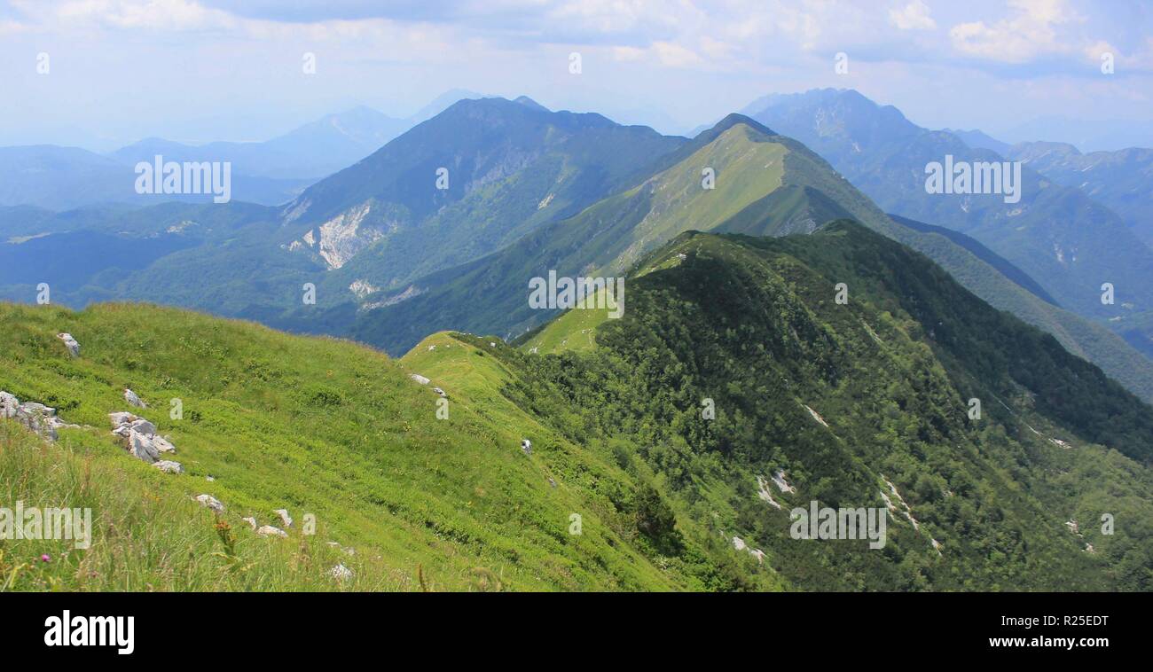Muzec Bergen, in der Nähe der Grenze zwischen Slowenien und Italien, die Julischen Alpen, Alpe Adria Trail, Slowenien, Mitteleuropa Stockfoto