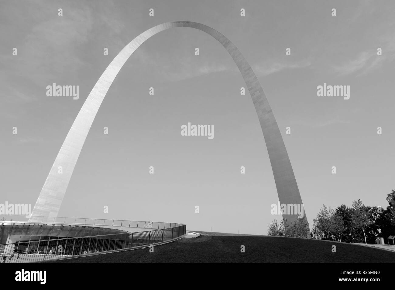 Der Gateway Arch Nationalpark in St. Louis ist die höchste Arch in der Welt bei 630 Fuß hoch. Stockfoto