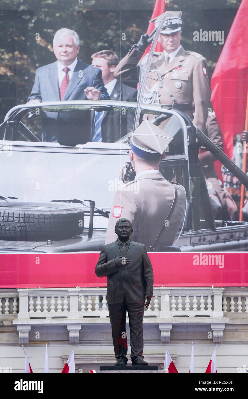 Denkmal für Präsident Lech Kaczynski auf Joseph Pilsudski Platz in Warschau, Polen. 10. November 2018 © wojciech Strozyk/Alamy Stock Foto Stockfoto
