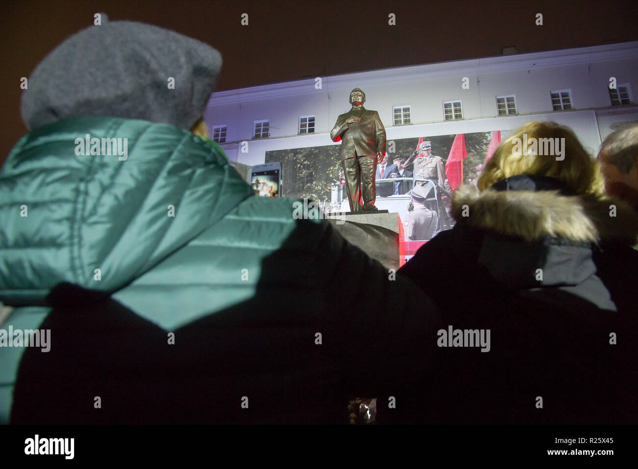 Denkmal für Präsident Lech Kaczynski auf Joseph Pilsudski Platz in Warschau, Polen. 10. November 2018 © wojciech Strozyk/Alamy Stock Foto Stockfoto