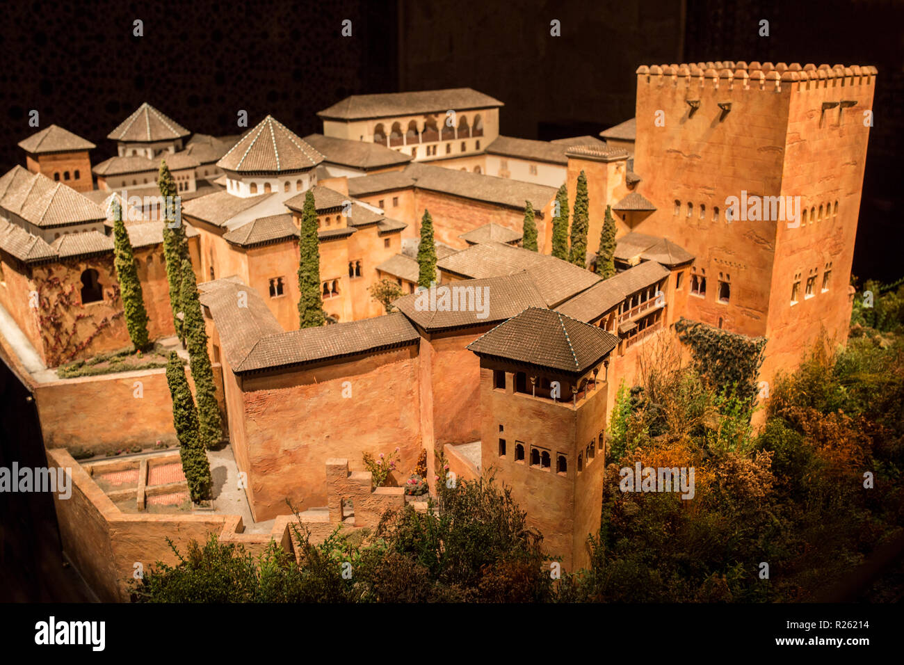 Cordoba, Spanien - 2018, Sept. 8th: Alhambra Gebäude Modell. Auftritt im Emirat von Granada. Calahorra Turm Museum, Cordoba, Spanien Stockfoto