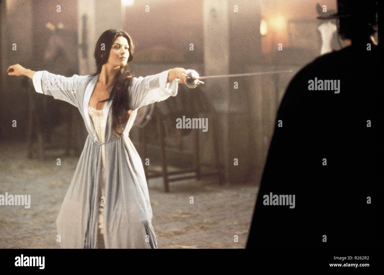 Original Film Titel: DIE MASKE DES ZORRO. Englischer Titel: DIE MASKE DES ZORRO. Jahr: 1998. Regie: Martin Campbell. Stars: CATHERINE ZETA-JONES. Credit: AMBLIN ENTERTAINMENT/Album Stockfoto