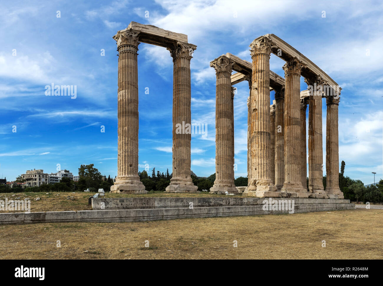 Ruinen der antiken Tempel des Zeus in Athen, Griechenland. Stockfoto