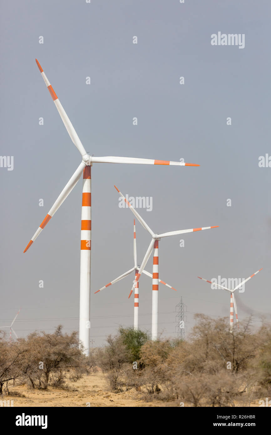 Windmühlen in Jaisalmer, Rajasthan, Indien Stockfoto