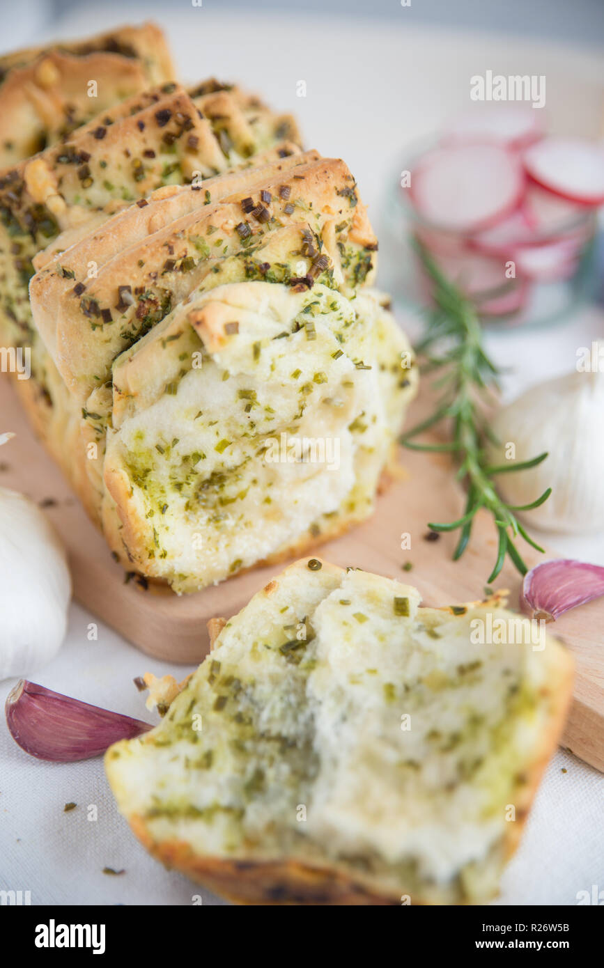 Ziehen neben Brot Stockfoto