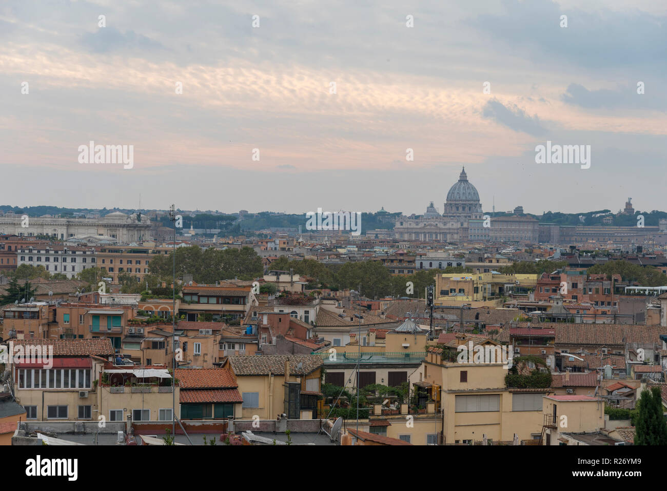 Antenne Panoramablick auf das Stadtbild von Rom, Italien. Sehenswürdigkeiten von Rom in Italien. Stockfoto
