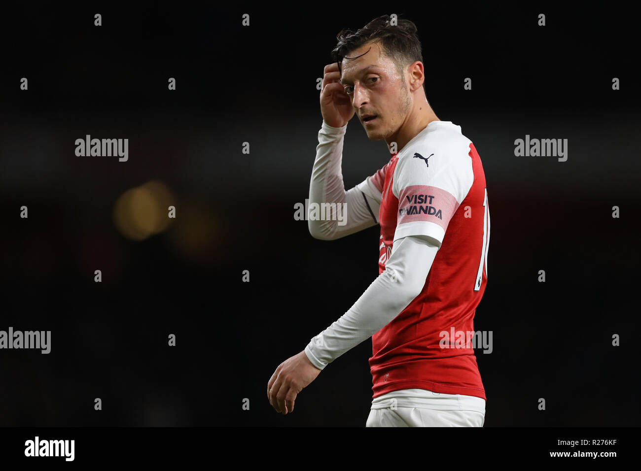 Mesut Ozil von Arsenal Arsenal v Wolverhampton Wanderers, Premier League, Emirates Stadium, London (Holloway) - 11. November 2018 Stockfoto