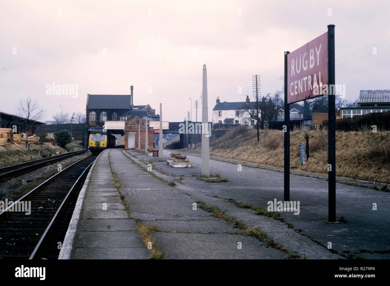 Original British Rail diesel multiple Unit in Rugby Station auf der Great Central Railway kurz vor Schließung im Jahr 1969 Stockfoto