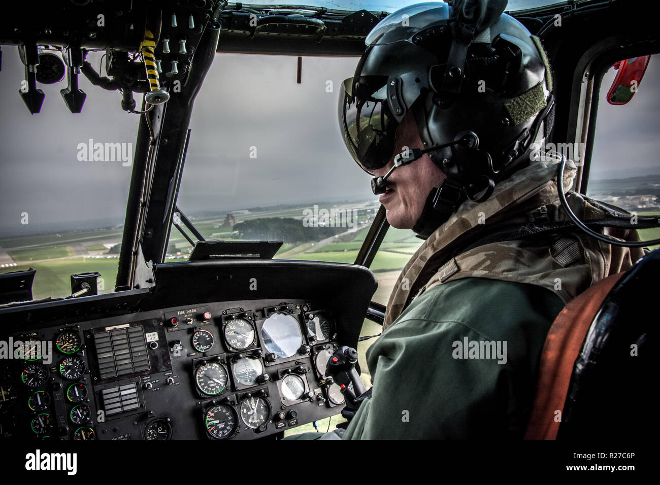 Royal Navy Search&Rescue von Rnas Culdrose an einem Training Mission über die Küste von Cornwall. Stockfoto