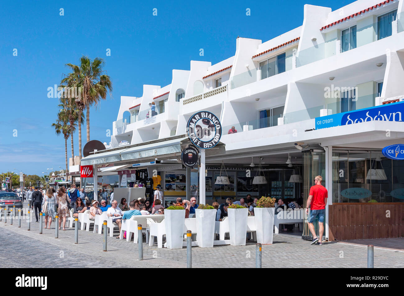 Mar Bianco Cafe Bistro, Poseidonos Avenue, Paphos (Pafos), Pafos Bezirk, Republik Zypern Stockfoto