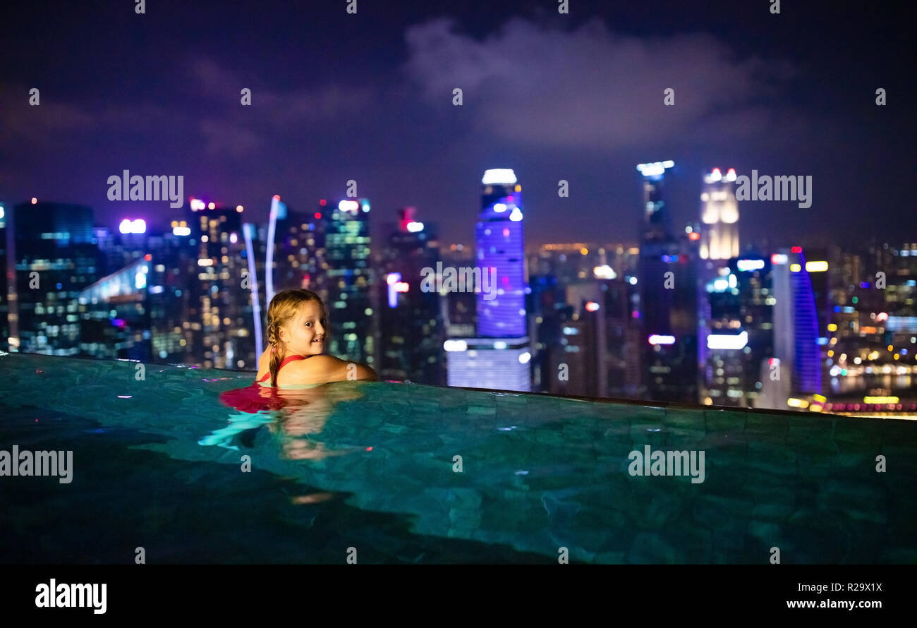 Singapur Madchen Stockfotos Und Bilder Kaufen Alamy