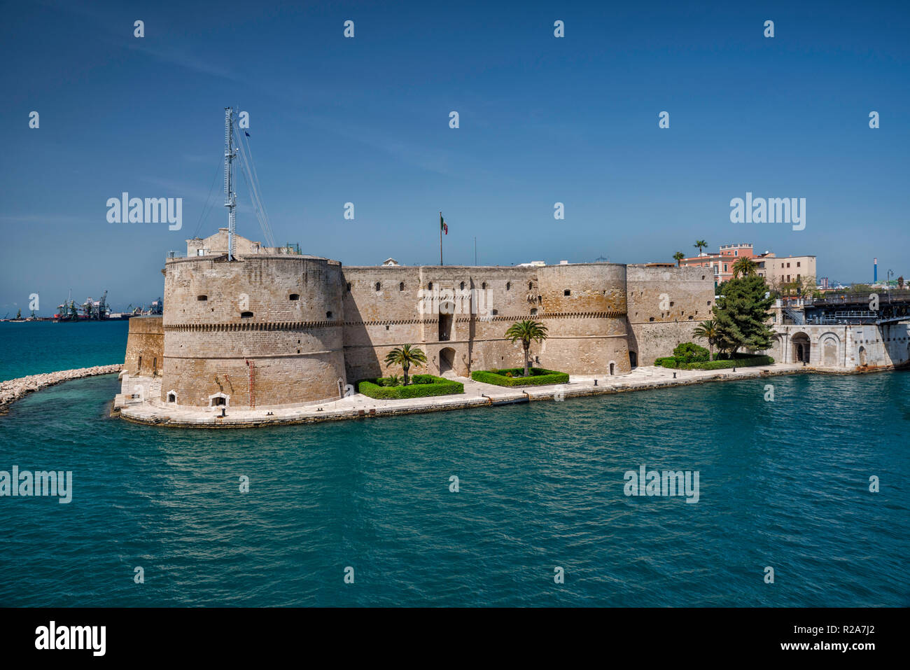Castello Aragonese aka Castel Sant Angelo, 15. Jahrhundert Schloss, Taranto, Apulien, Italien Stockfoto