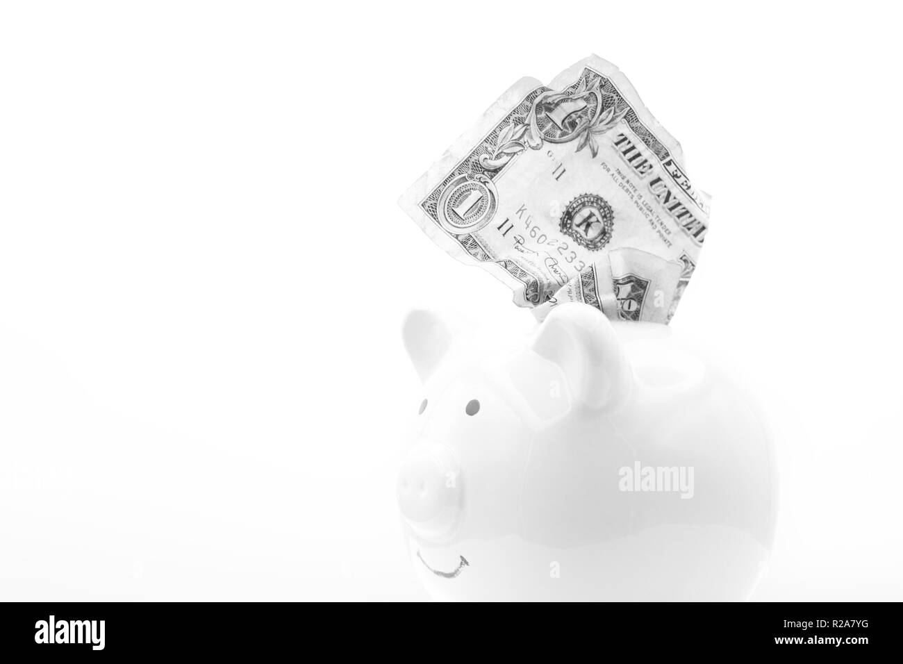 In den weißen Hintergrund und kopieren Raum das sparschwein wie Konzept von Geld und Investitionen Stockfoto