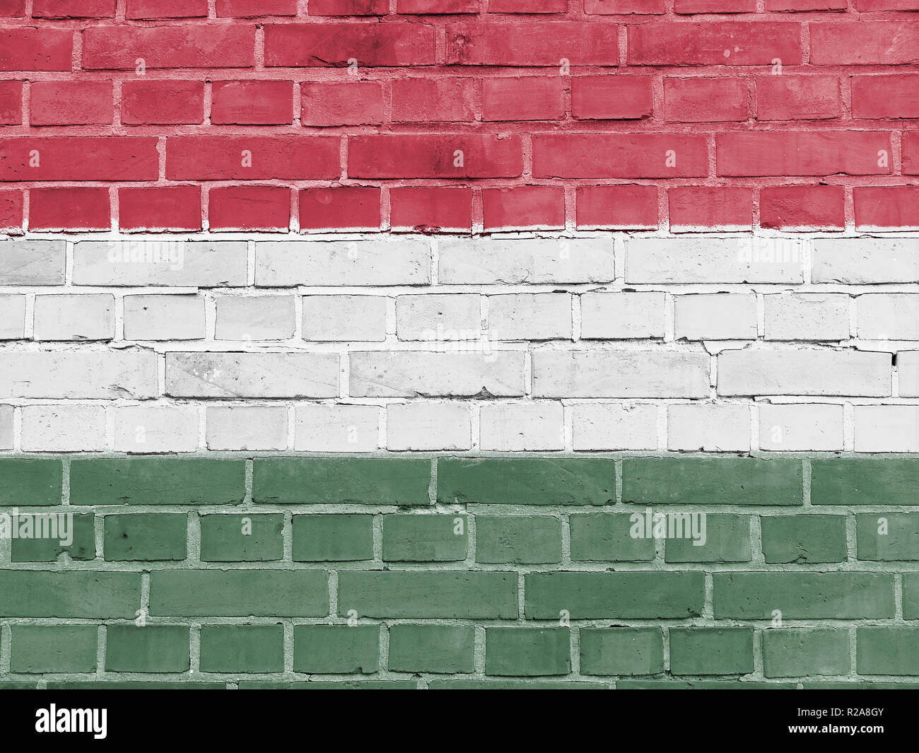 Ungarn Politik Konzept: ungarische Flagge Wand Hintergrund Textur Stockfoto