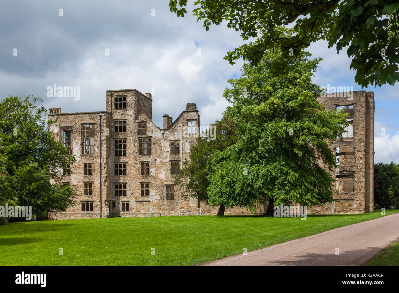 Hardwick alte Halle, 16. Jahrhundert manor Ruinen auf dem Gelände des Hardwick Hall Stockfoto