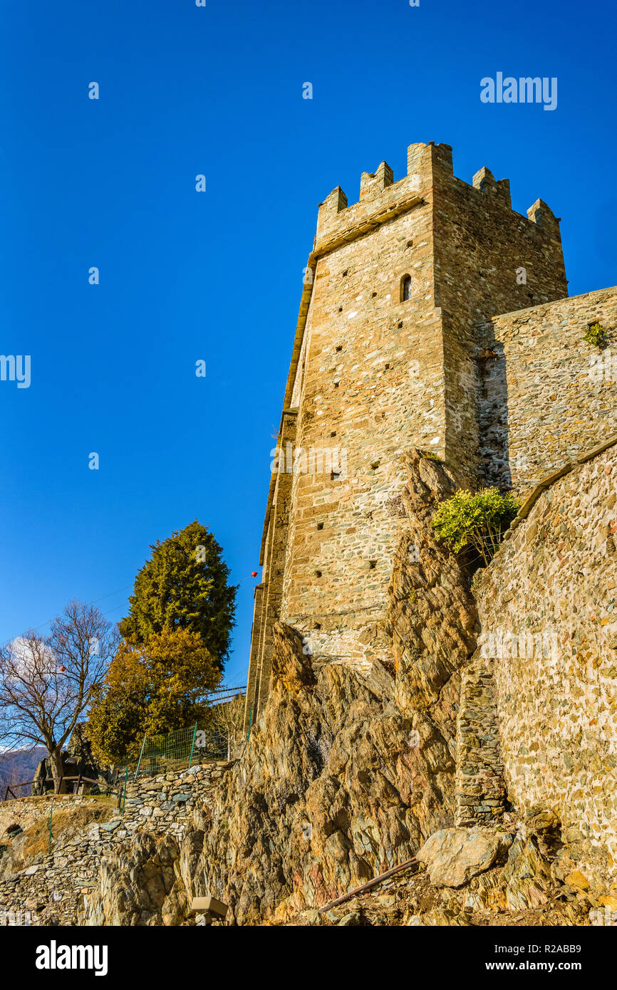 Äußere Detailansicht von San Michele sacra Abtei, die an der Spitze des Berges Pichiriano piamonte gelegen ist, Italien Stockfoto