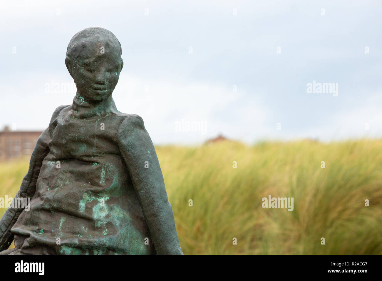 South Shields/England - 14. Oktober 2017: Gesprächsstoff aka Der Weebles seltsame und wunderbare Statuen von Juan Munoz Stockfoto