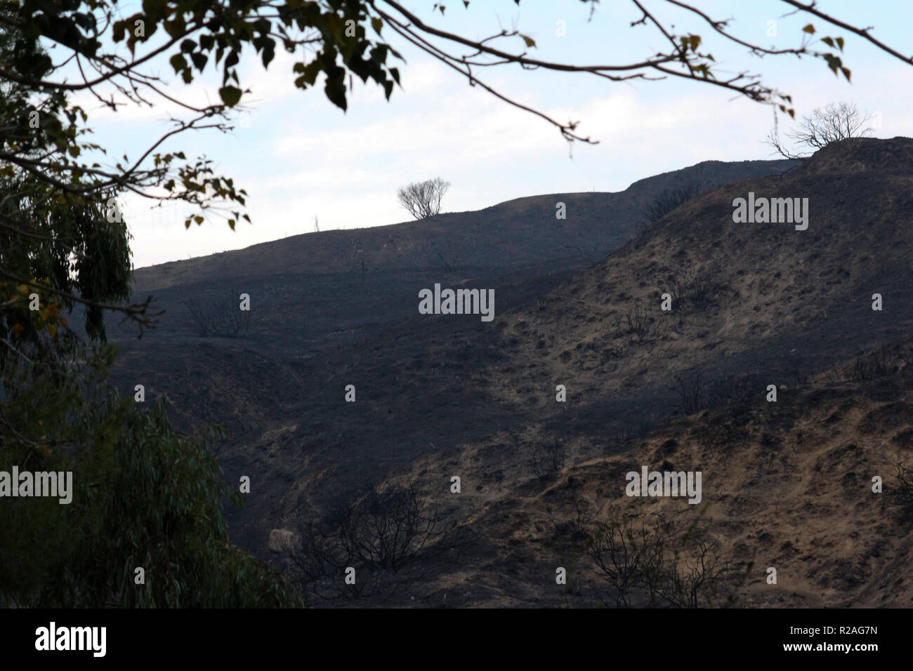 Zerstörung durch den Malibu Brände über Pepperdine University und der umliegenden Gemeinden. Stockfoto