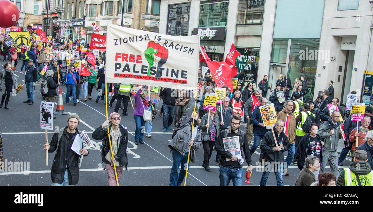 London, Großbritannien. 17. Nov, 2018. Tausende marschierten durch die Londoner Innenstadt eine Demonstration gegen Rassismus und Faschismus, organisiert von bis zu Rassismus und Vereinen gegen den Faschismus, Stand: David Rowe/Alamy leben Nachrichten Stockfoto