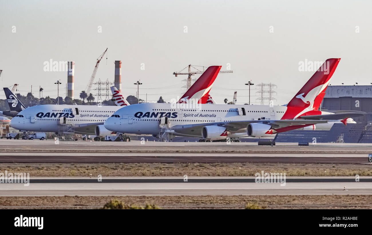 Los Angeles, Kalifornien, USA. 16. Sep 2014. Die Ebenen der Qantas Airlines Limited Airline auf dem Flughafen von Los Angeles Credit: Alexey Bychkov/ZUMA Draht/Alamy leben Nachrichten Stockfoto