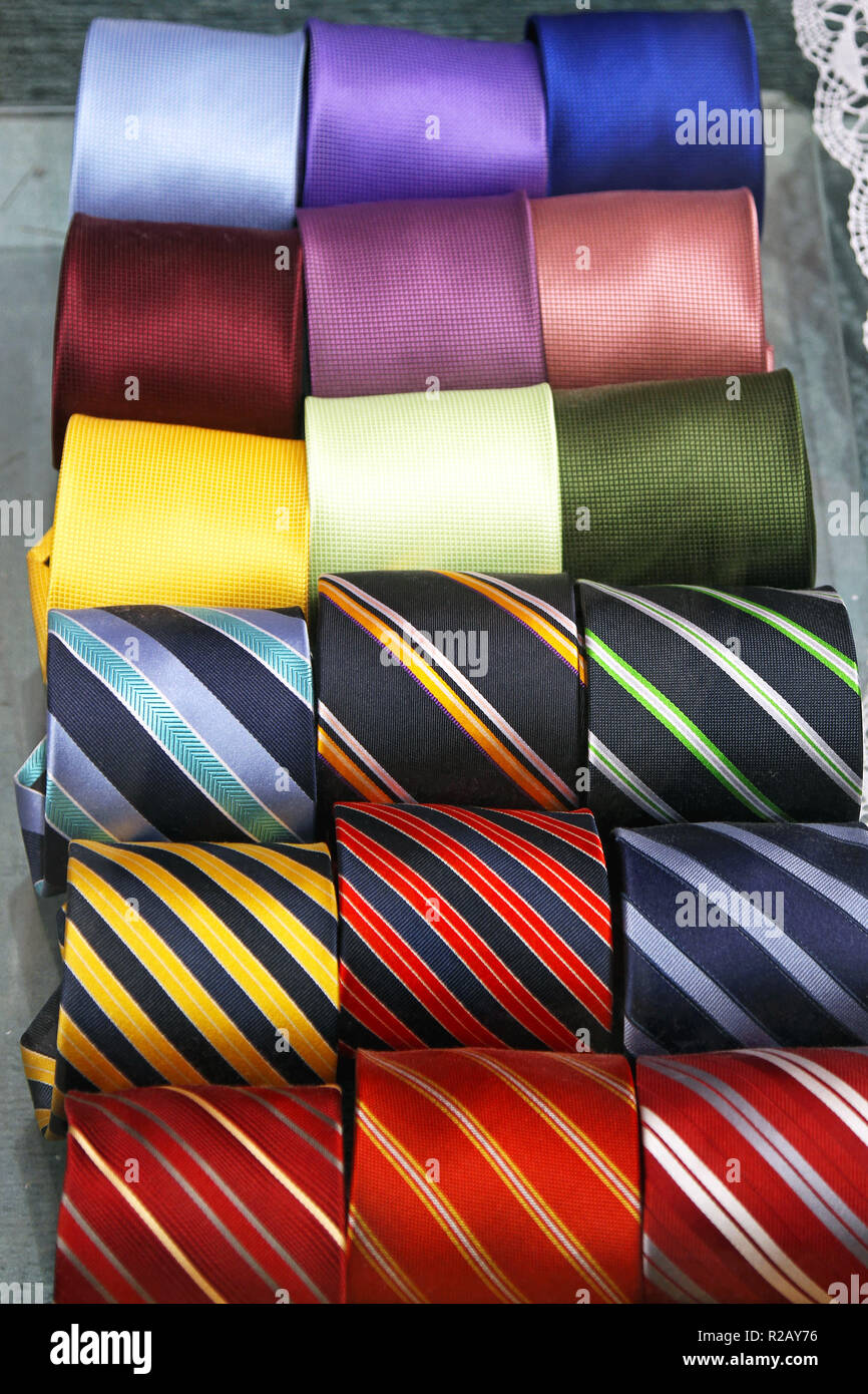 Bunte Krawatten Sortiment aus Seide Stockfoto