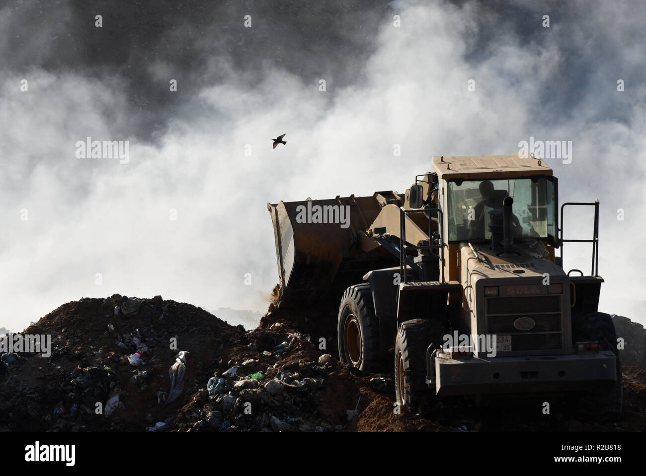 Die Stadt dump auf Feuer im Astrachan, Russland Stockfoto