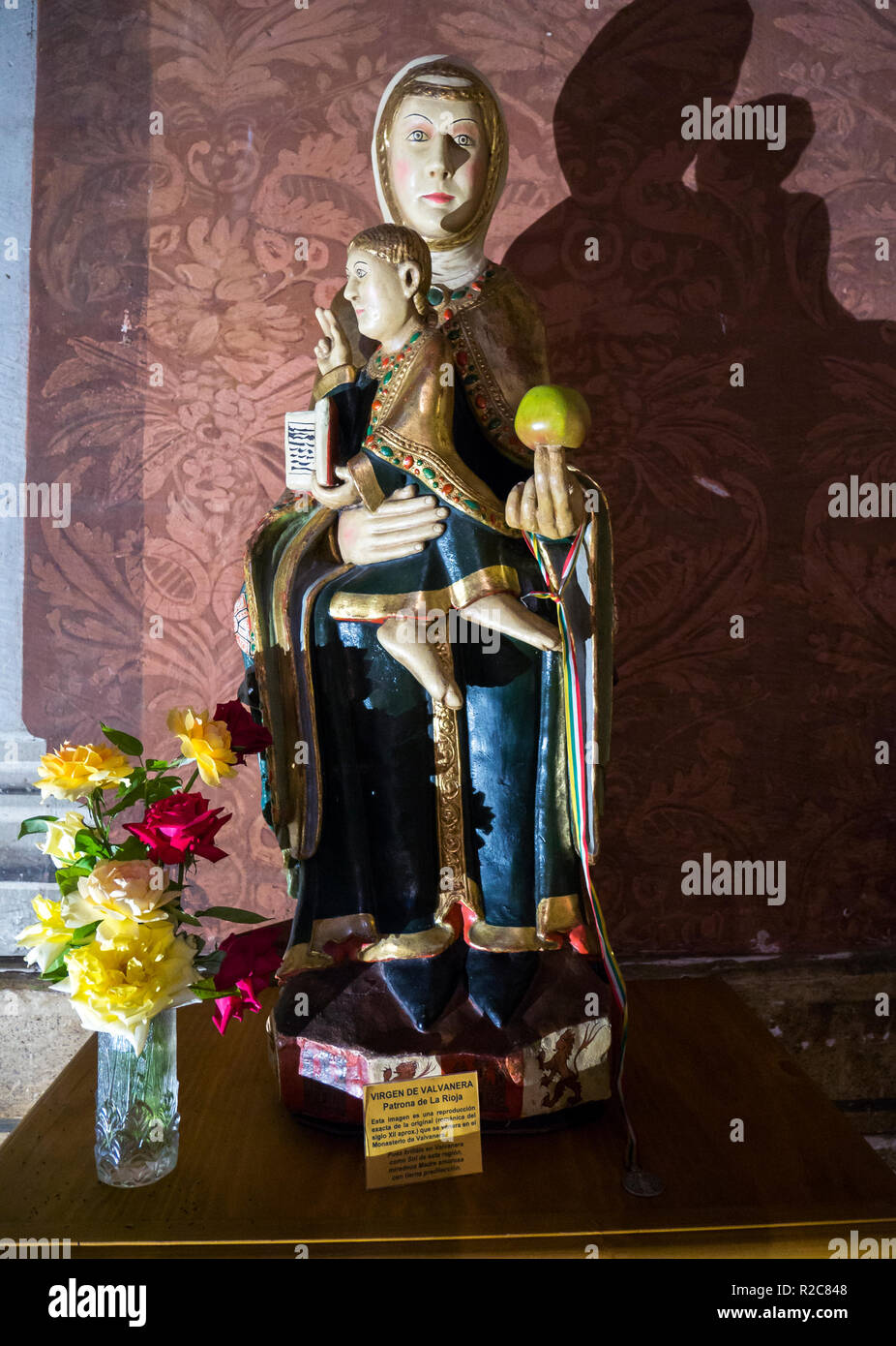Exacta reproducción de la Virgen de Valvanera (patrona de la Rioja). Iglesia de Nuestra Señora de la Asunción. Navarrete. La Rioja. España Stockfoto