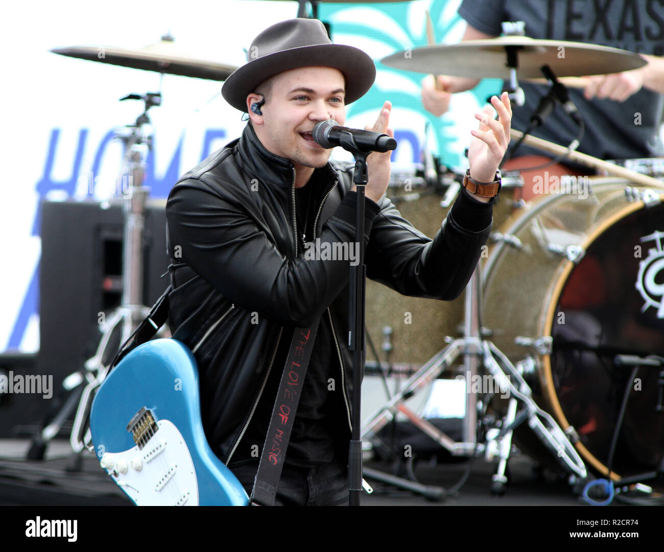 Country Music Star Hunter Hayes führt im Konzert an der NASCAR EcoBoost 400 bei Homestead-Miami Speedway in Homestead, FL am 18. November 2018. Stockfoto