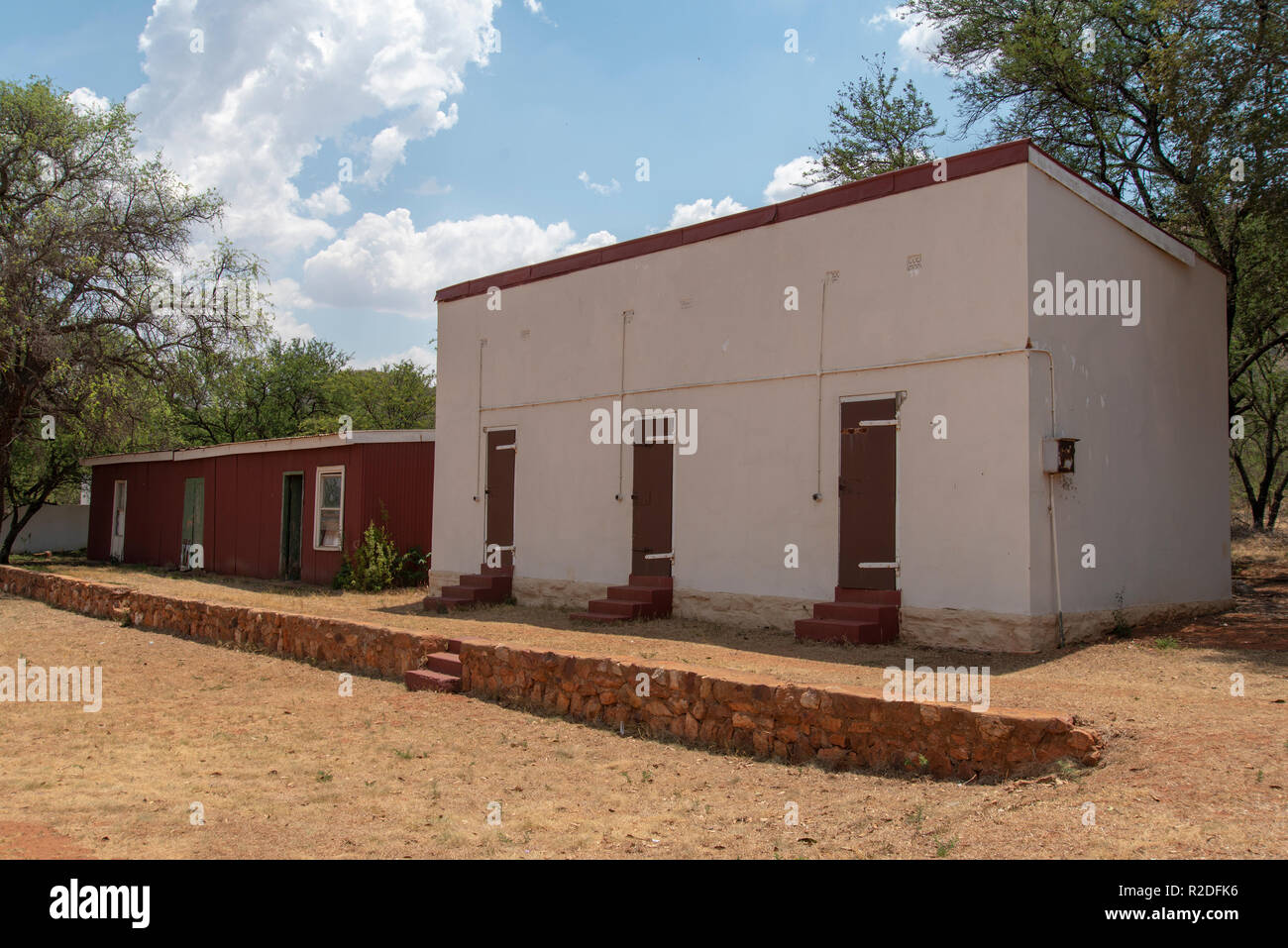 Vredefort, Südafrika, 19. November 2018. Das alte Gefängnis in Venterskroon. Das Zentrum der Vredefort Dome, dem größten verifiziert Einschlagskrater auf der Erde ist die Heimat der alten gold-rush Städte Vredefort und Venterskroon. Credit: Eva-Lotta Jansson/Alamy leben Nachrichten Stockfoto