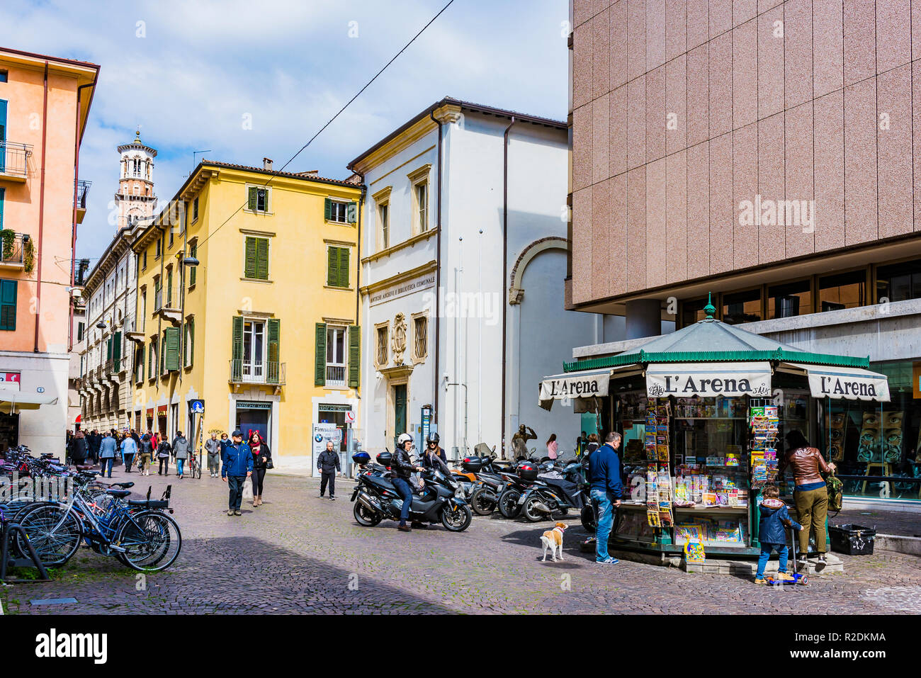 Biblioteca Civica di Verona. Die Stadtbibliothek von Verona erscheint in der ersten Plätze unter ähnlichen Einrichtungen für die Menge und Qualität der Li Stockfoto