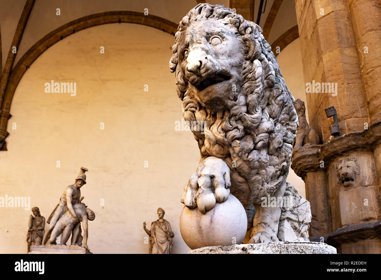 Florenz, Lion Statue auf der Piazza della Signoria. Statue von Flaminio Vacca 1600 Stockfoto