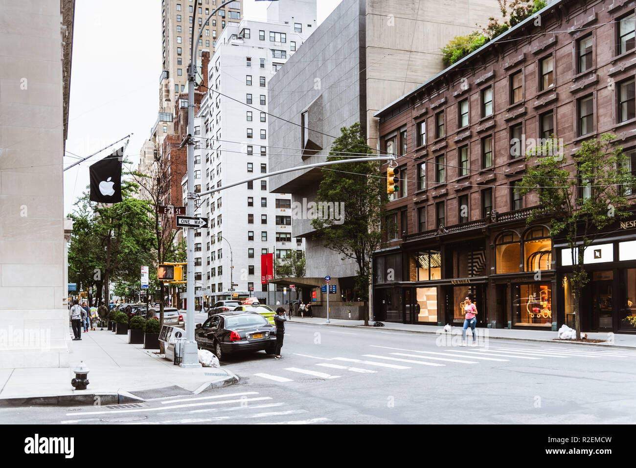 New York City, USA - 24. Juni 2018: Madison Avenue mit dem Met Breuer Museum. Es ist ein Museum für moderne und zeitgenössische Kunst in der Upper East Side von Stockfoto