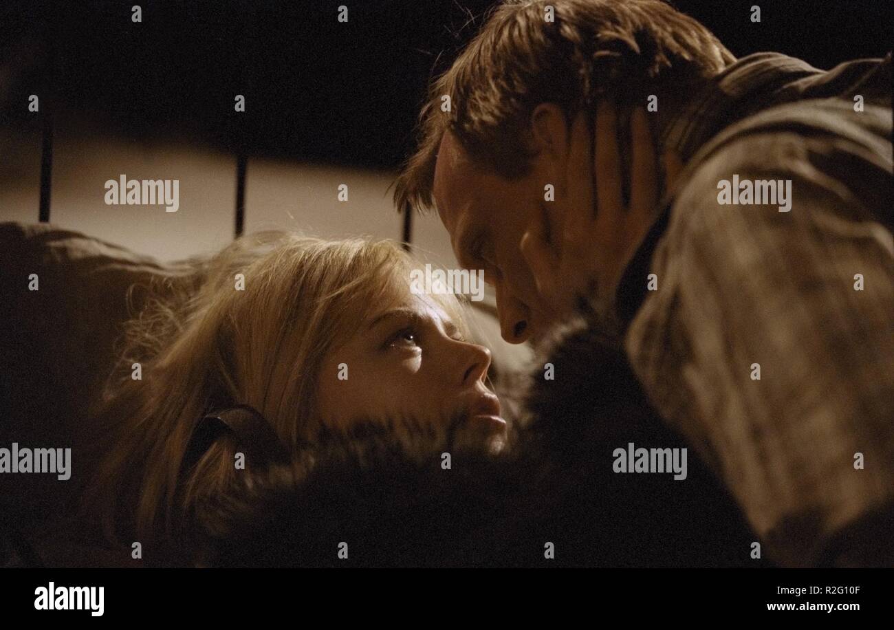 Dogville Jahr: 2003 Dänemark Regie: Lars von Trier Nicole Kidman, Paul Bettany Stockfoto